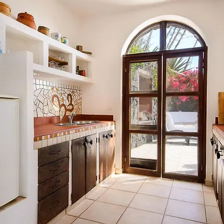 וילה La Bodega - House On Volcano With A Piano Haría