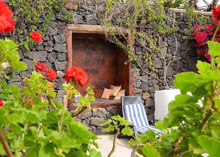 La Bodega - House On Volcano With A Piano וילה