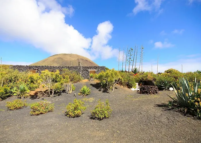 La Bodega - House On Volcano With A Piano * Haría
