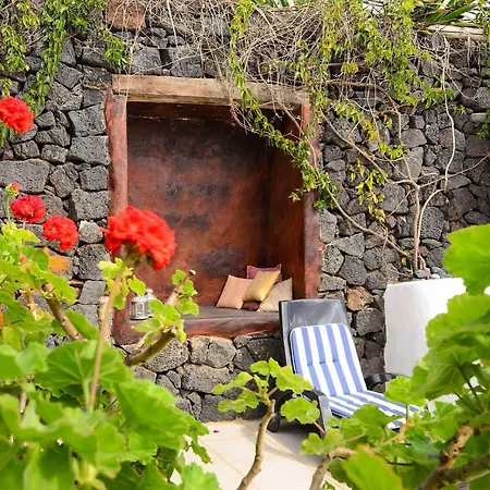 La Bodega - House On Volcano With A Piano Villa