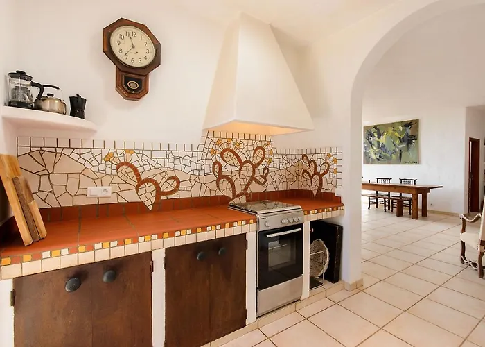 La Bodega - House On Volcano With A Piano Haría