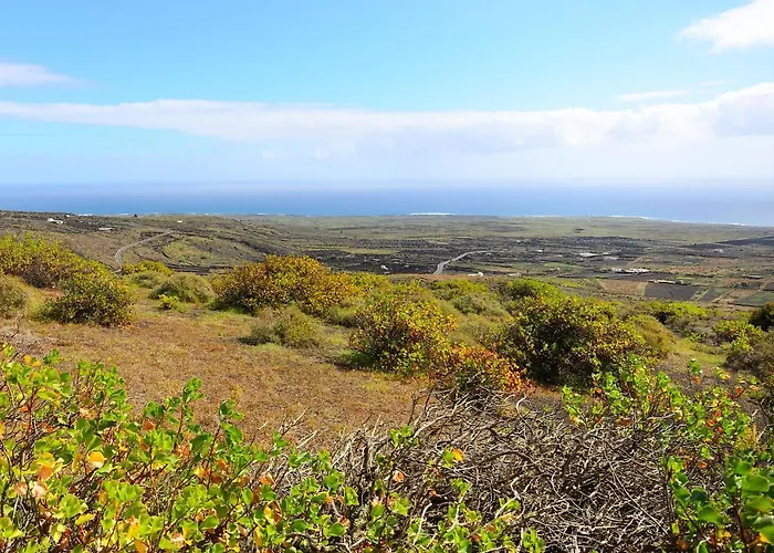 La Bodega - House On Volcano With A Piano * Haría